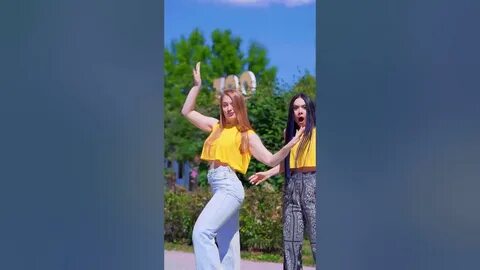 Песня dum tek poli