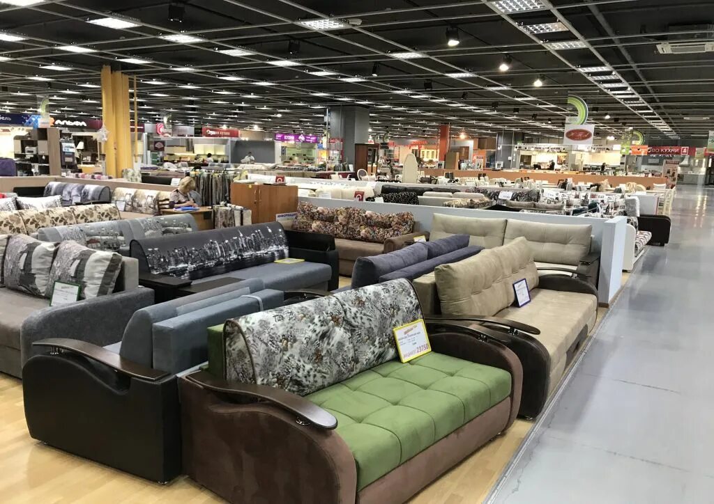 Где большой выбор мебели. Тц открытый материк нижний новгород. Где большой выбор мебели. Торговый зал мебельного магазина. Большой гипермаркет мебели.