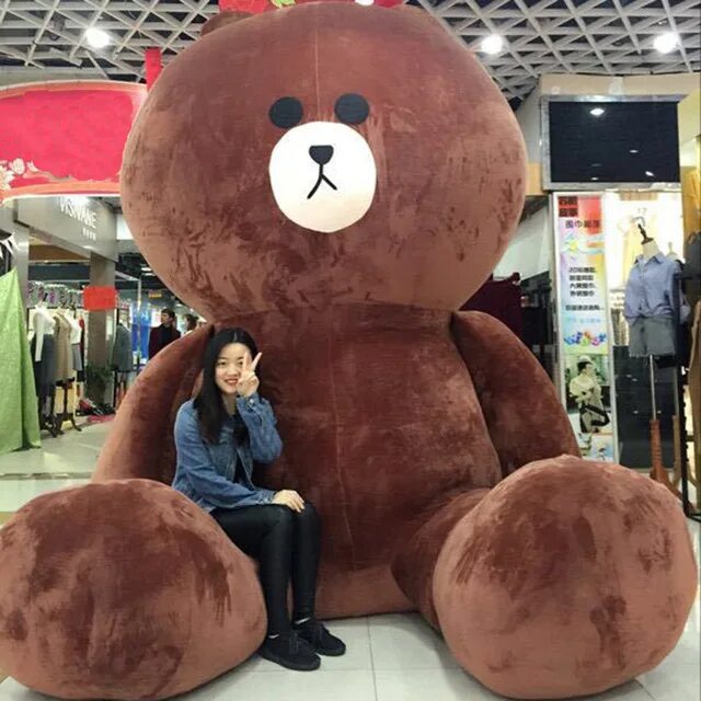 гигантская мягкая игрушка. гигантская мягкая игрушка. плюшевые игрушки. самый большой плюшевый медведь в мире. самый большой плюшевый мишка.
