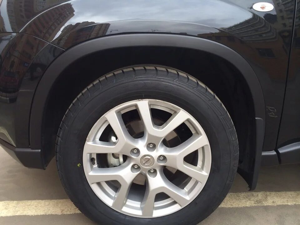 Резина на ниссан х трейл т31. Колёса ниссан х-трейл т31. Колеса nissan x-trail t31 r18. 215 65 r16 nissan x-trail t31. Диск реплика 16 ниссан кашкай.