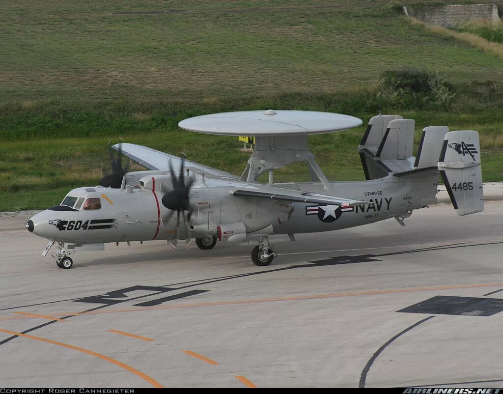 Самолет grumman e-2 hawkeye. Grumman e-2c hawkeye. Самолет grumman e-2 hawkeye. Самолеты e-2c hawkeye. Самолет grumman e-2 hawkeye.