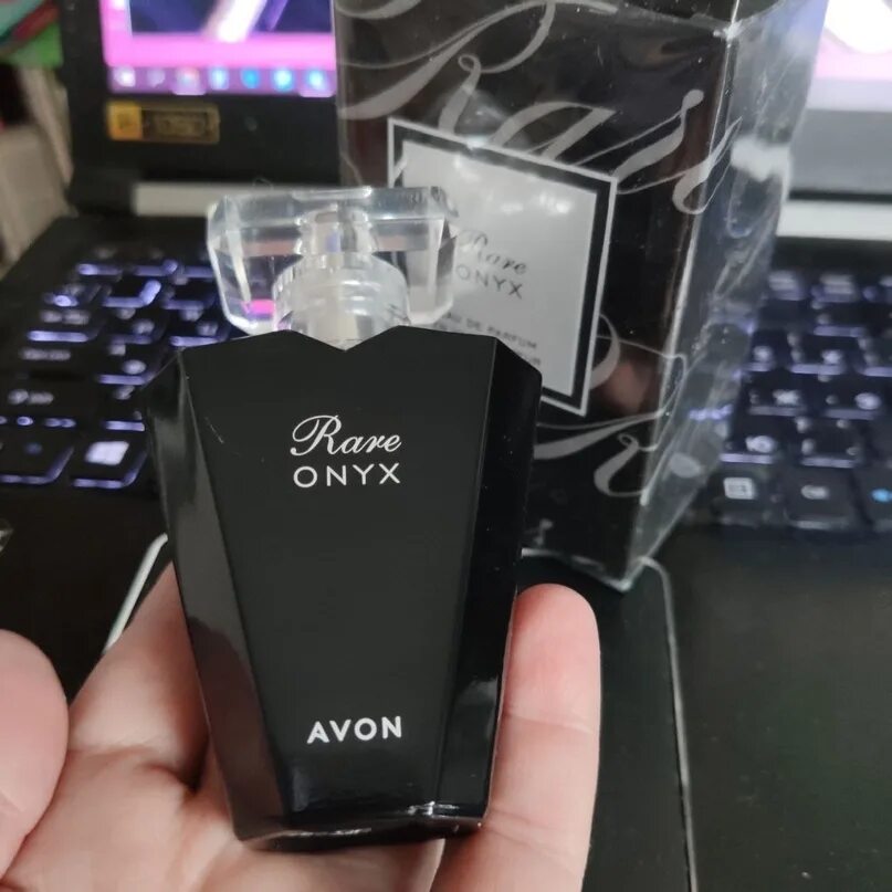 Avon rare amethyst. Rare onyx avon. Avon. Туалетная вода от эйвон rare onyx. Rare onyx avon.
