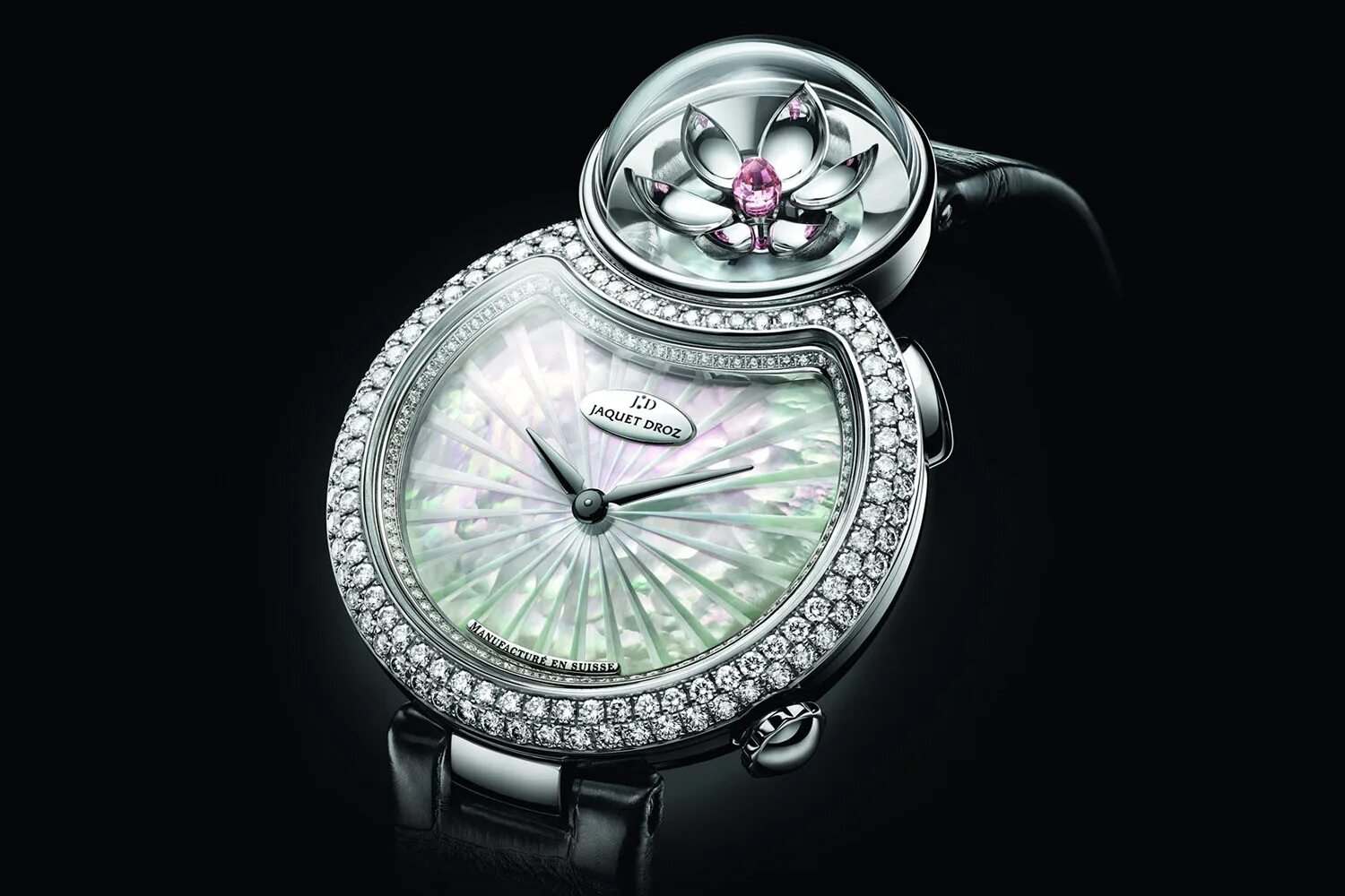 Resident evil 8 леди димитреску арт. Lady 8. Lady 8. Lady 8. Женские часы необычной формы.