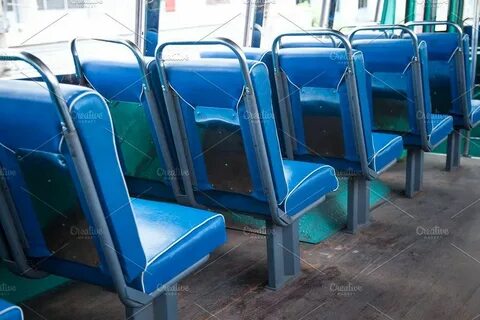 Автобус без сидений