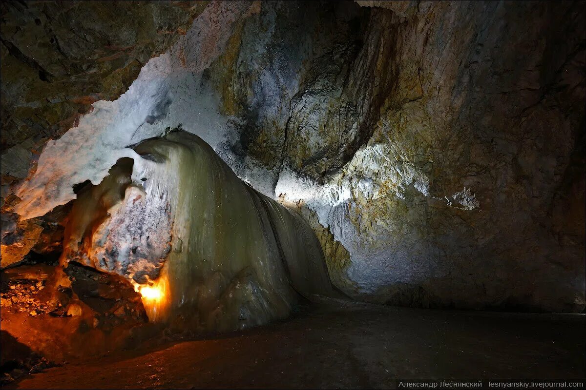 File:Пещеры Хээтэй.jpg - Wikimedia Commons