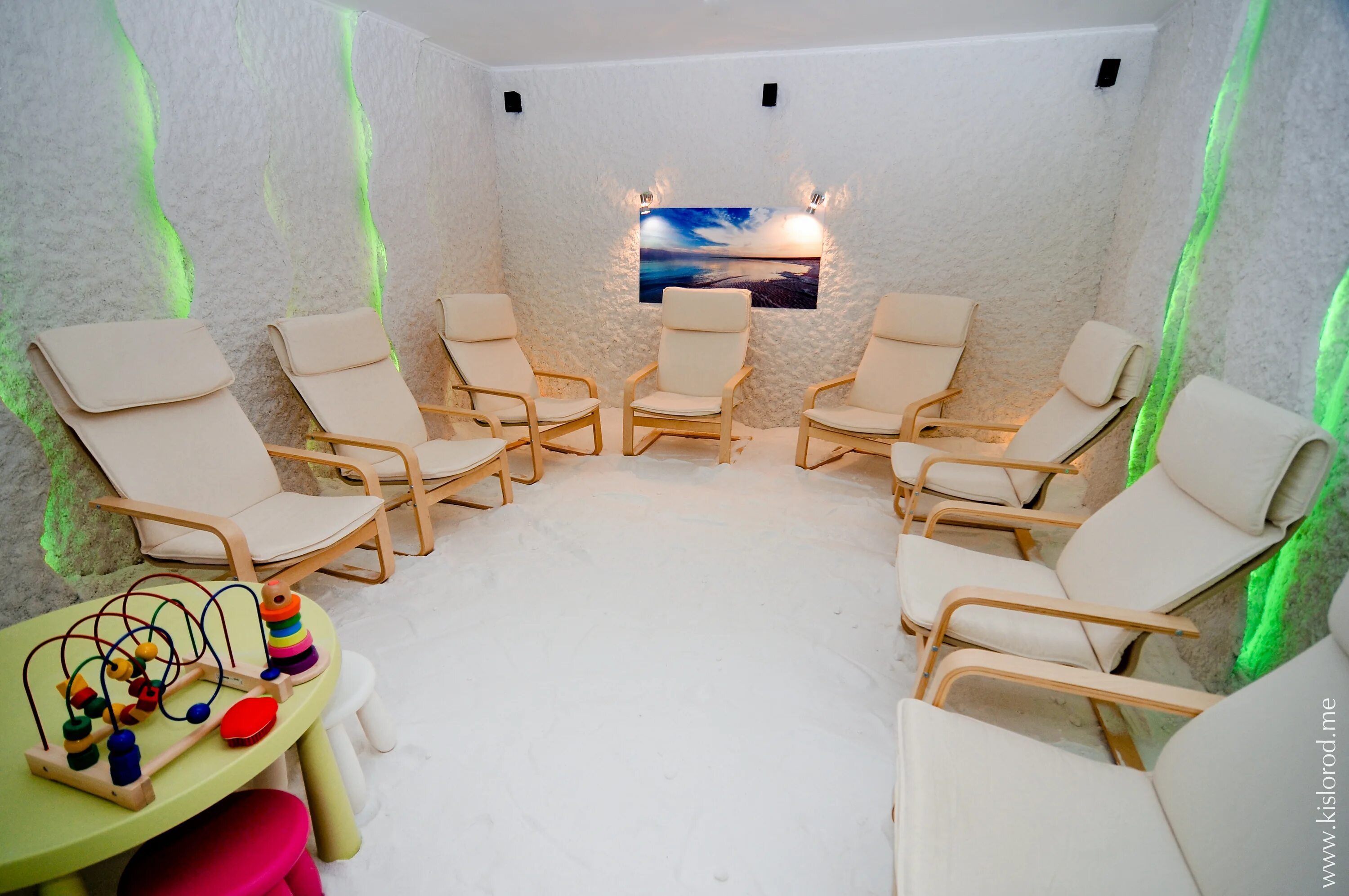 Соляная пещера гало фэмили. Галокамера соляная пещера. Томск переулок соляной 17. Соляная 18. Соляная комната жуковском.