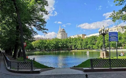 Маяковская патрики