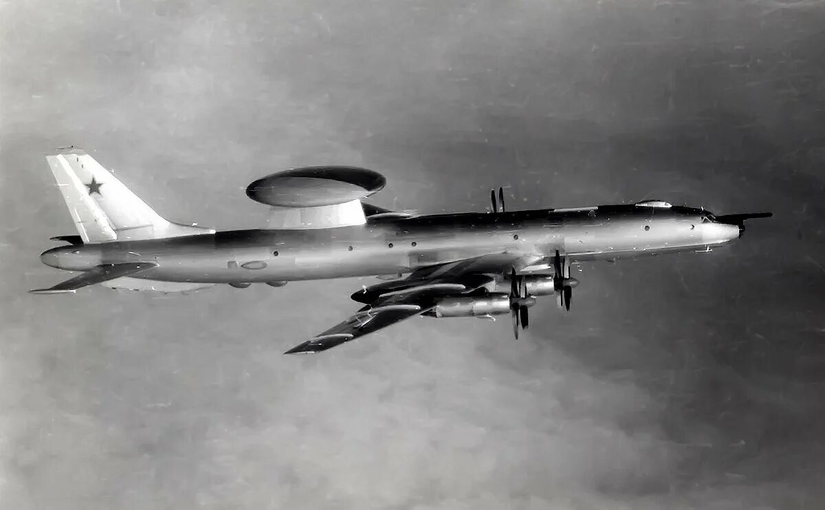Самолета том 1. Ту-126 ДРЛО. Самолет дальнего радиолокационного обнаружения ту-126. Ту-126 самолёт.