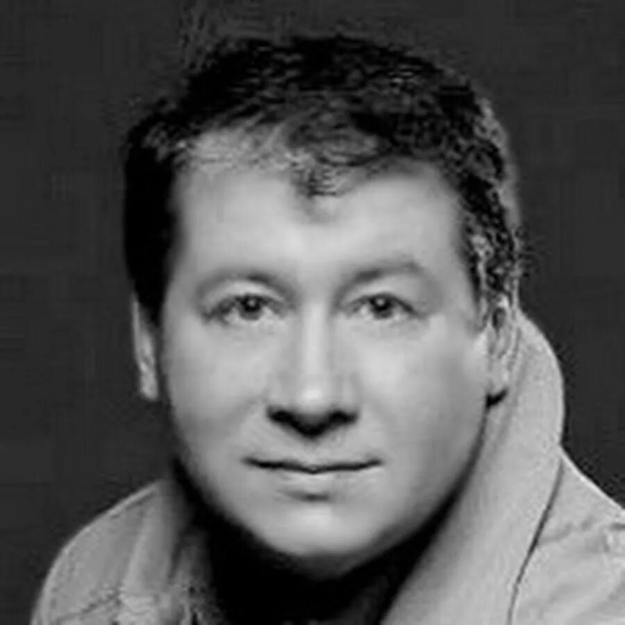 Симонец. Симонец шоурил.