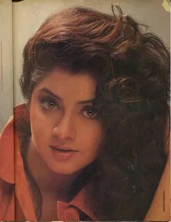 Divya Shahrukh FC on Twitter: "@DivyaSharukh Sweet Divya Bharti With C...