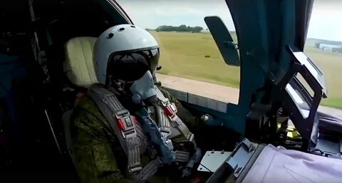 Экипаж боевого самолета