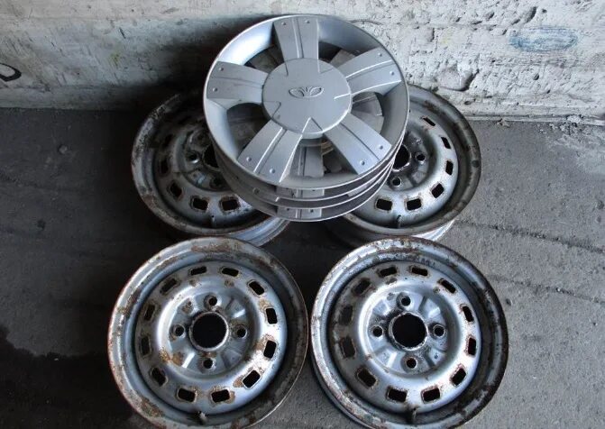 Разболтовка дэу матиз r13 дисков. Диски r13 4x100 штамповка на хундай акцент разболтовка. 4. Разболтовка r13. Разболтовка ваз 2110.