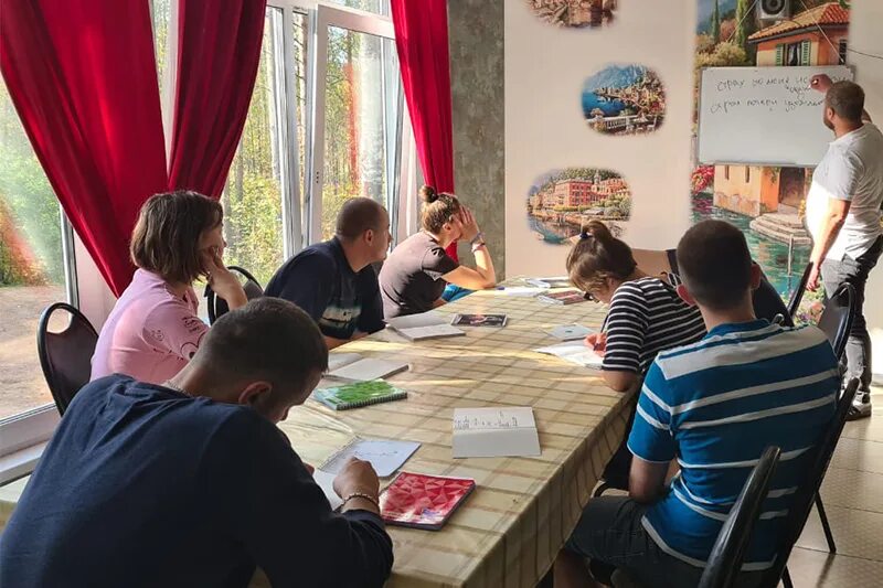 Реабилитация наркозависимых в спб. Реабилитационный центр санкт-петербург. реабилитационный центр для наркозависимых санкт петербург. реабилитационный центр пархоменко 15 санкт-петербург. реабилитационный центр для алкоголиков санкт петербург.