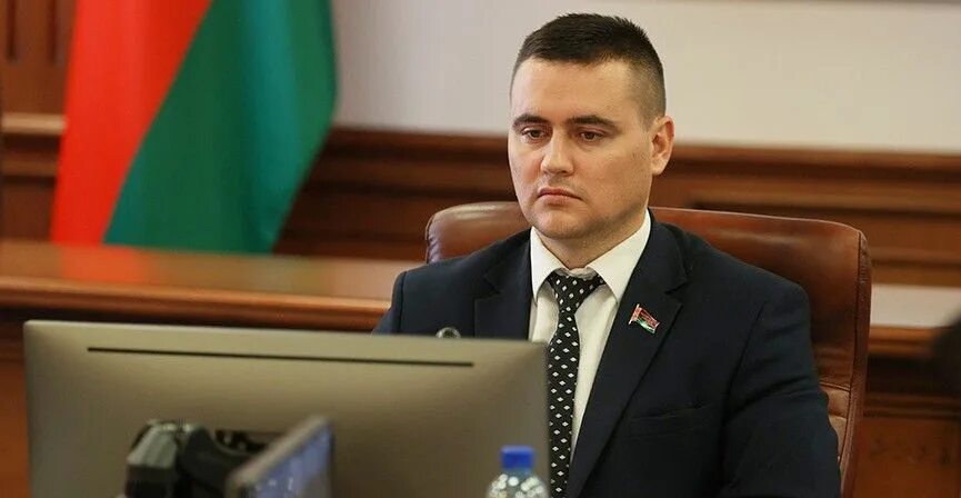 Министр образования назвал две профессии, по которым почти не осталось платных м