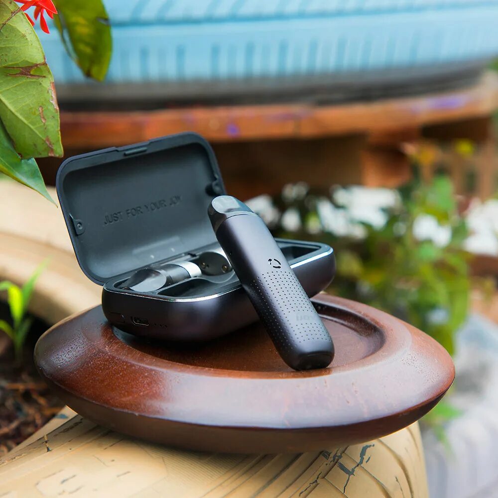 Airpods wireless charging case. Наушники airpods 2 wireless charging case. Aigo ar12pro white. Кейс hoco cw18 для airpods, белый. Iphone xs max charger микросхема.