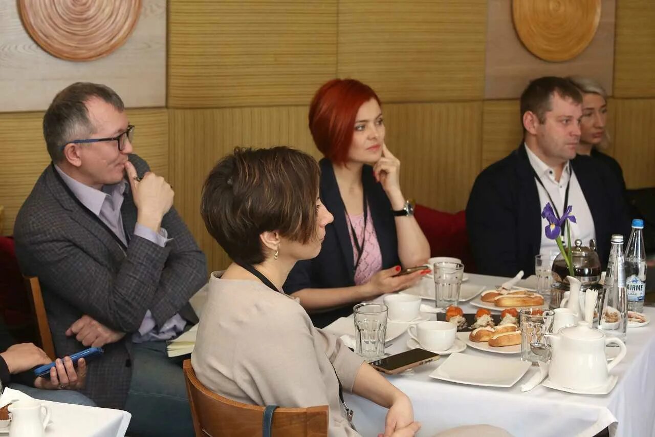 юлия кальвина иркутск. зарипов роман рафаилович начальник управления. центр управления регионом иркутской области официальный сайт. катя анисимова иркутск. работа управляющая иркутск.