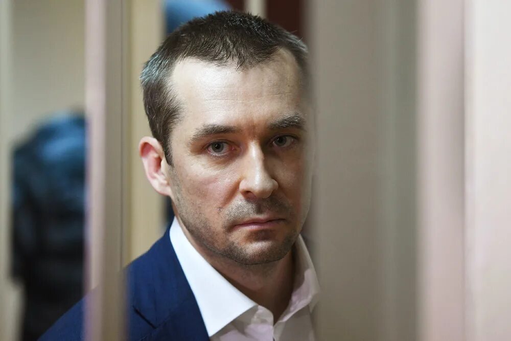 Дмитрий захарченко фото Захарченко назвал обвинения против себя "ложью, оговором и клеветой" РБК