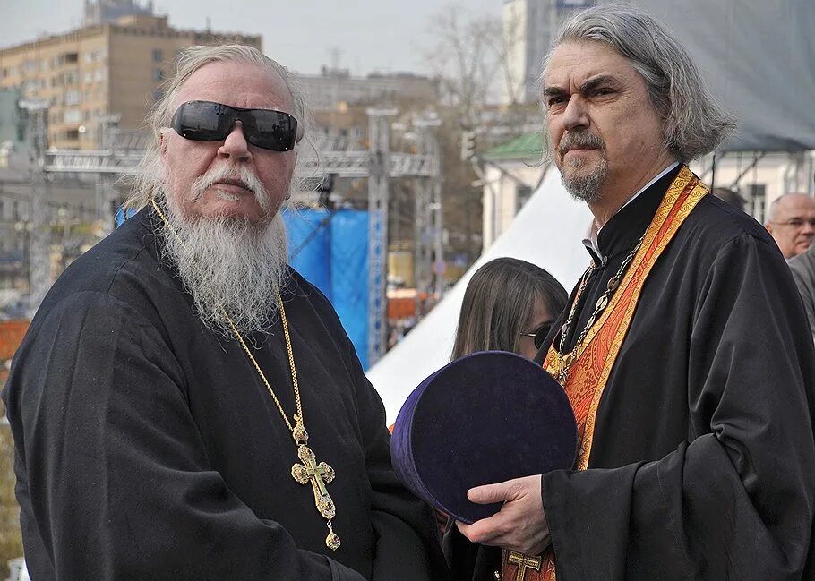 Бывшие православные священники