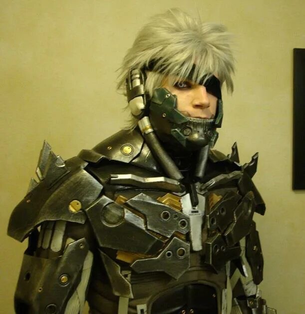 Raiden cosplay. Mgr Райден в костюме. Райден МГС 4 косплей. Raiden Metal Gear Cosplay. Raiden Metal Gear Rising Cosplay.