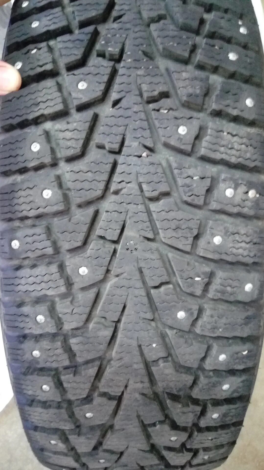 Maxxis NS-5 235/75. Максис Арктик трекер ns3. Шипованная резина 235 65 17. Maxxis 235 65 18 зимний.