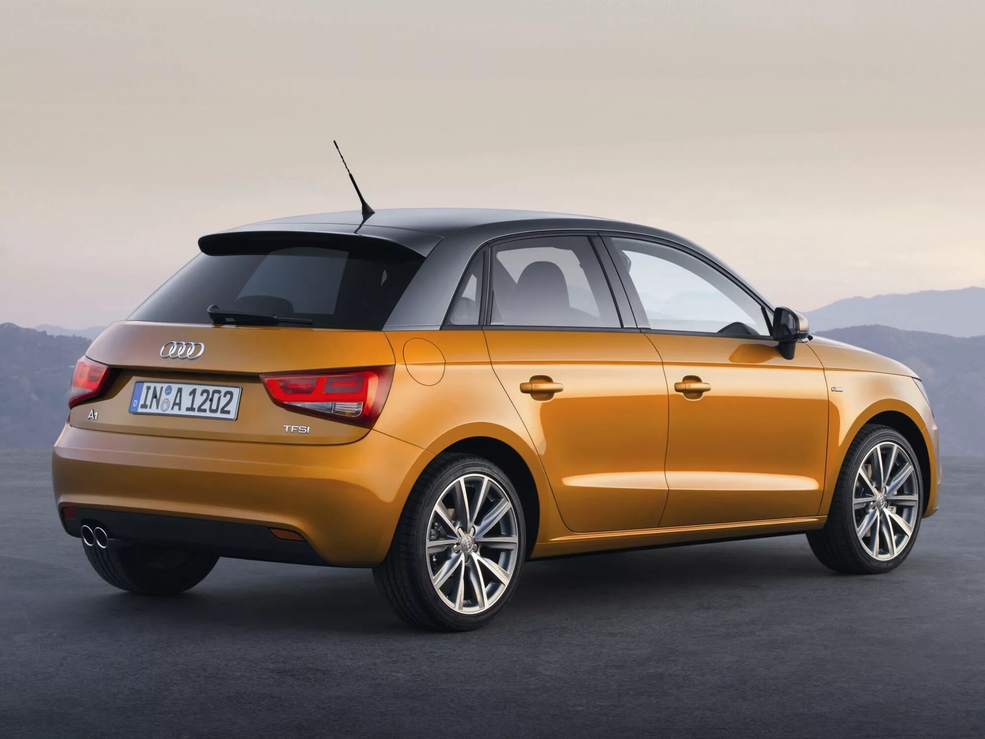 Audi a1 sportback 2022. Audi a1 2016. ауди а1 универсал. ауди 1 2. ауди а1 2018.