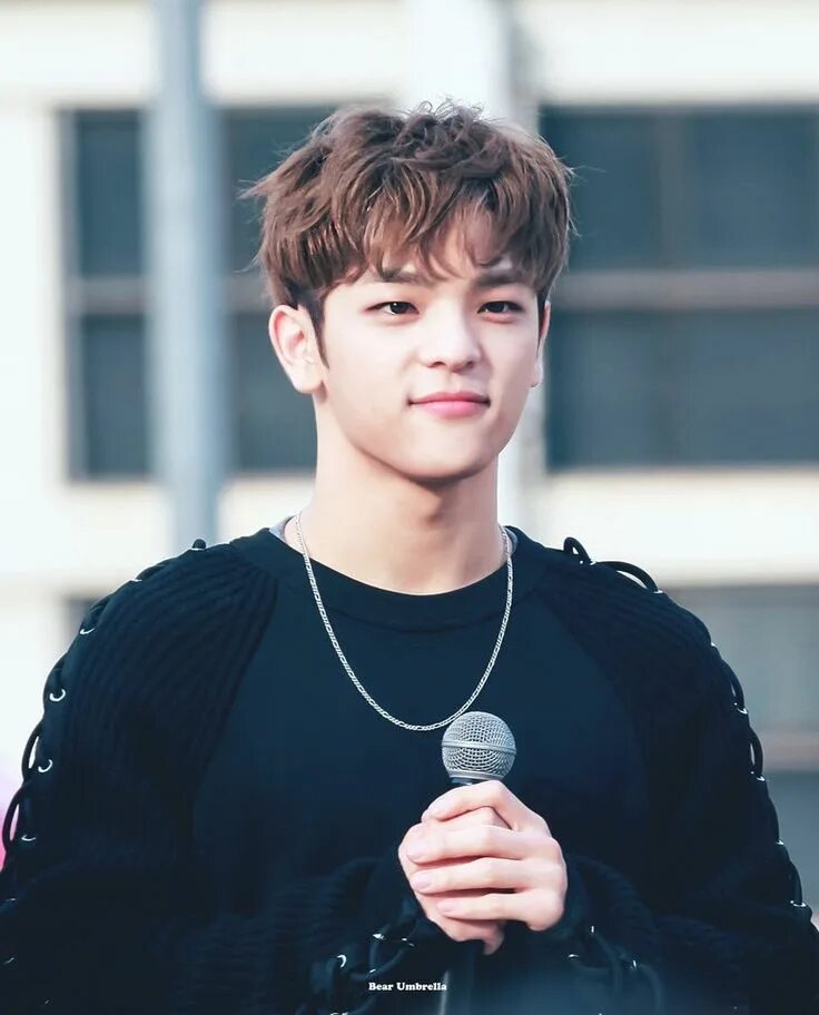 Woojin stray kids. Уджин скз. Stray kids участники. Woojin stray kids. Stray kids 2020 юджин.