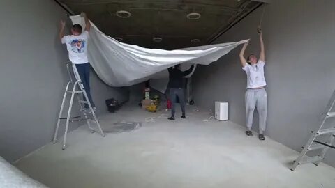 Как самому натянуть потолок видео