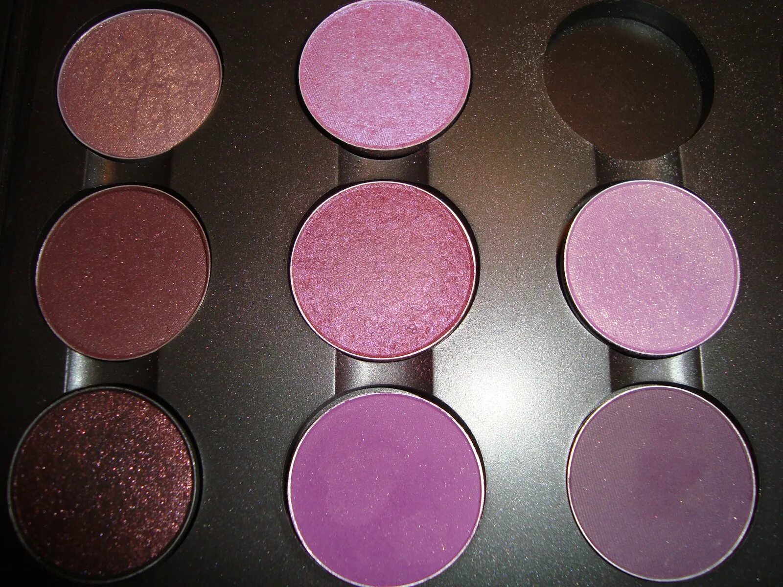 Mac eye. Mac shadowy lady тени. humblebrag mac тени. тени мас pink freeze. mac eye shadow тон star violet veluxe pearl.