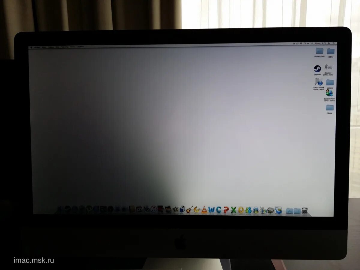 Блеклый экран. Потемнение на мониторе. Потемнела часть монитора. Потемнения монитора ЖК. Затемнение на мониторе.