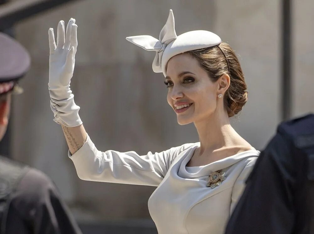 Викторианский этикет. Леди и джентльмены. Красивые манеры. Девочка леди. Анджелина джоли леди.