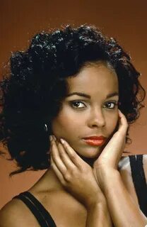 Lark Voorhies Pictures (39 Images) .