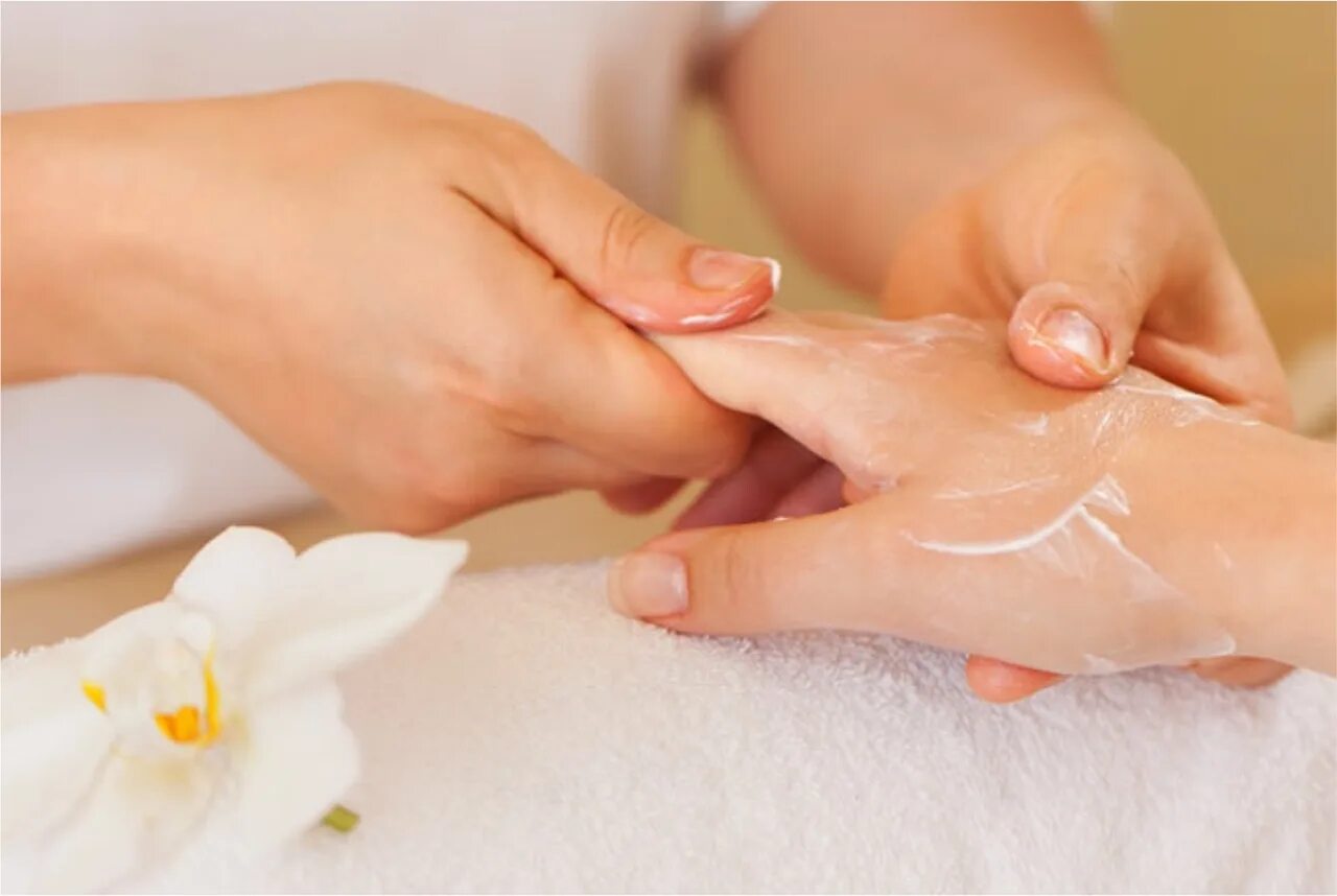 Пилинг рук. Скраб для рук. Холодная парафинотерапия для рук и ног. Пилинг для рук. Пилинг для рук.