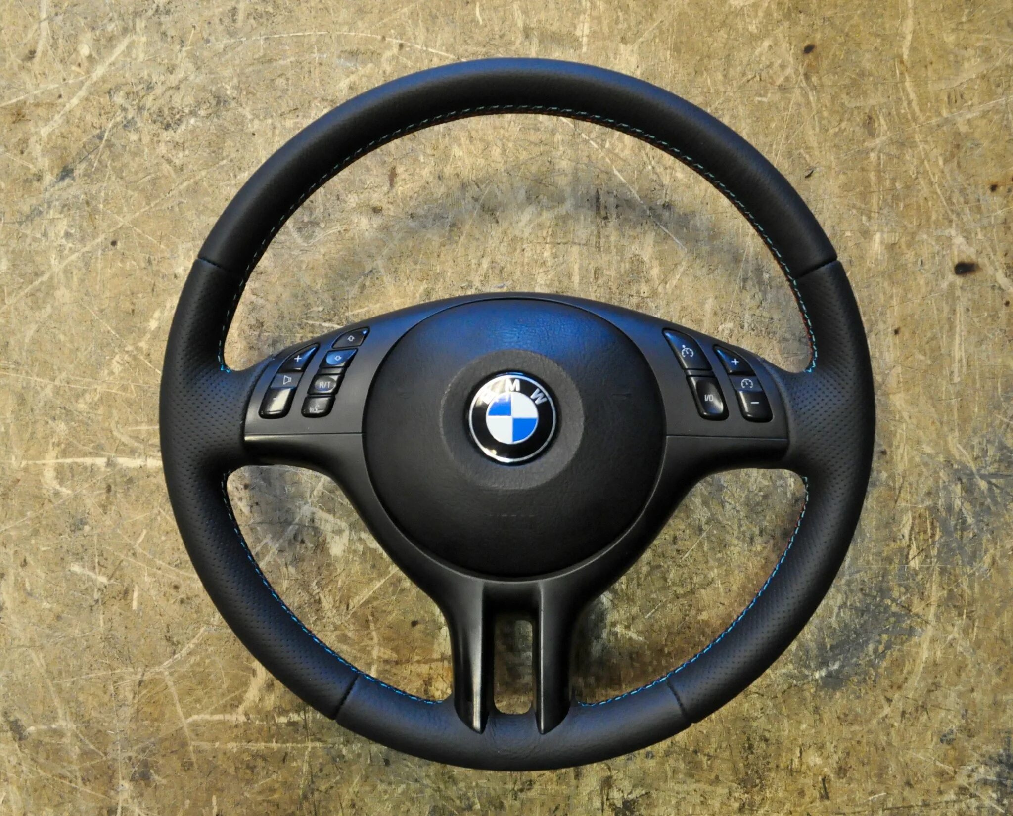 Руль бмв е. М руль бмв е39. bmw e39 m руль. руль bmw e39 sport. руль bmw e39 m5.