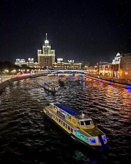 Ночная прогулка на теплоходе по москве реке