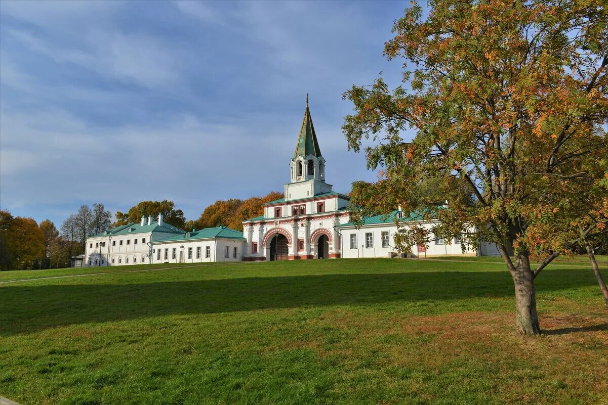 дворец царя алексея михайловича в музее-заповеднике коломенское.