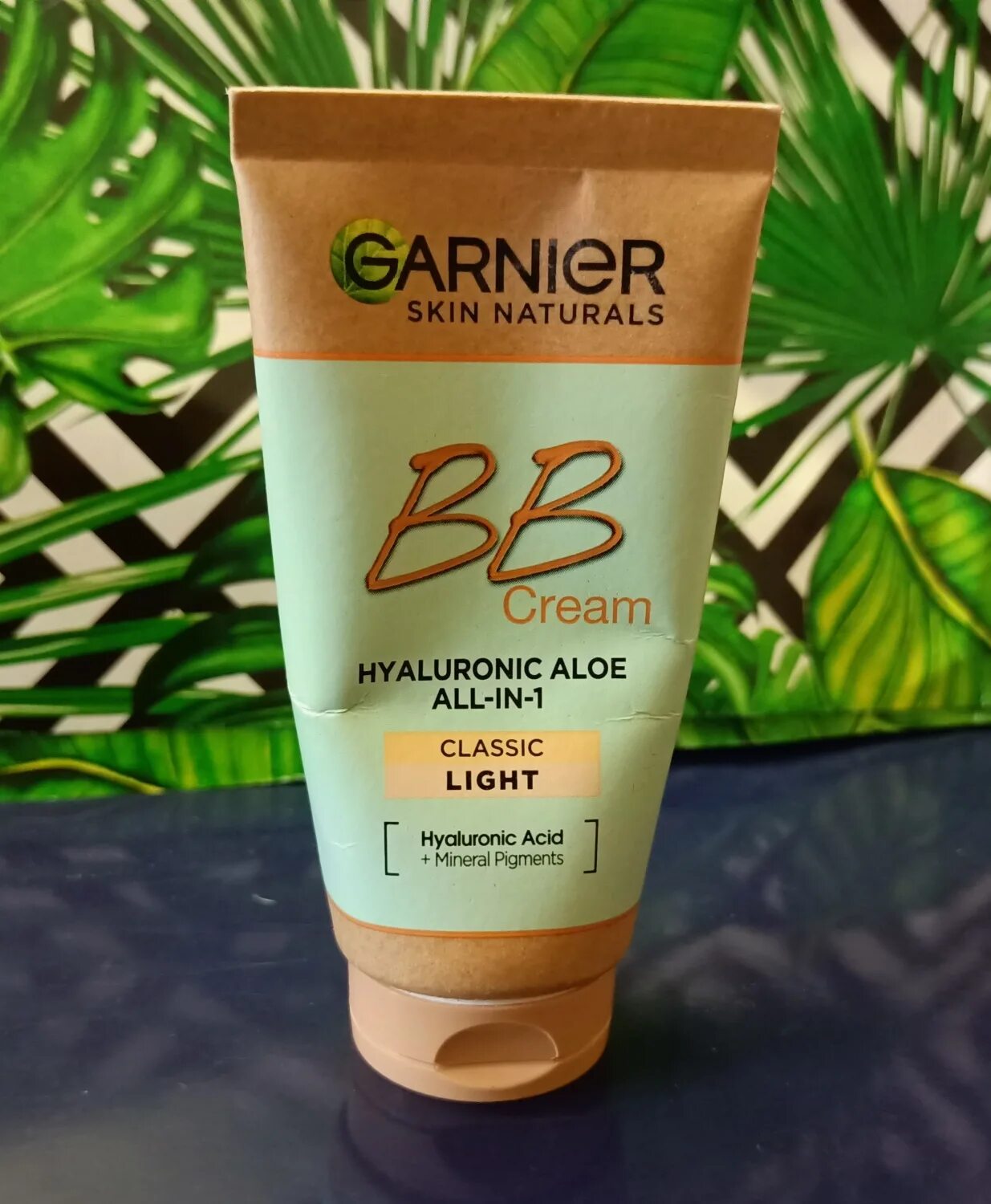 Бб крем гарньер. Гарньер вв крем light claire. Бб крем garnier. Гарньер тоналка. Гарньер вв крем медиум.