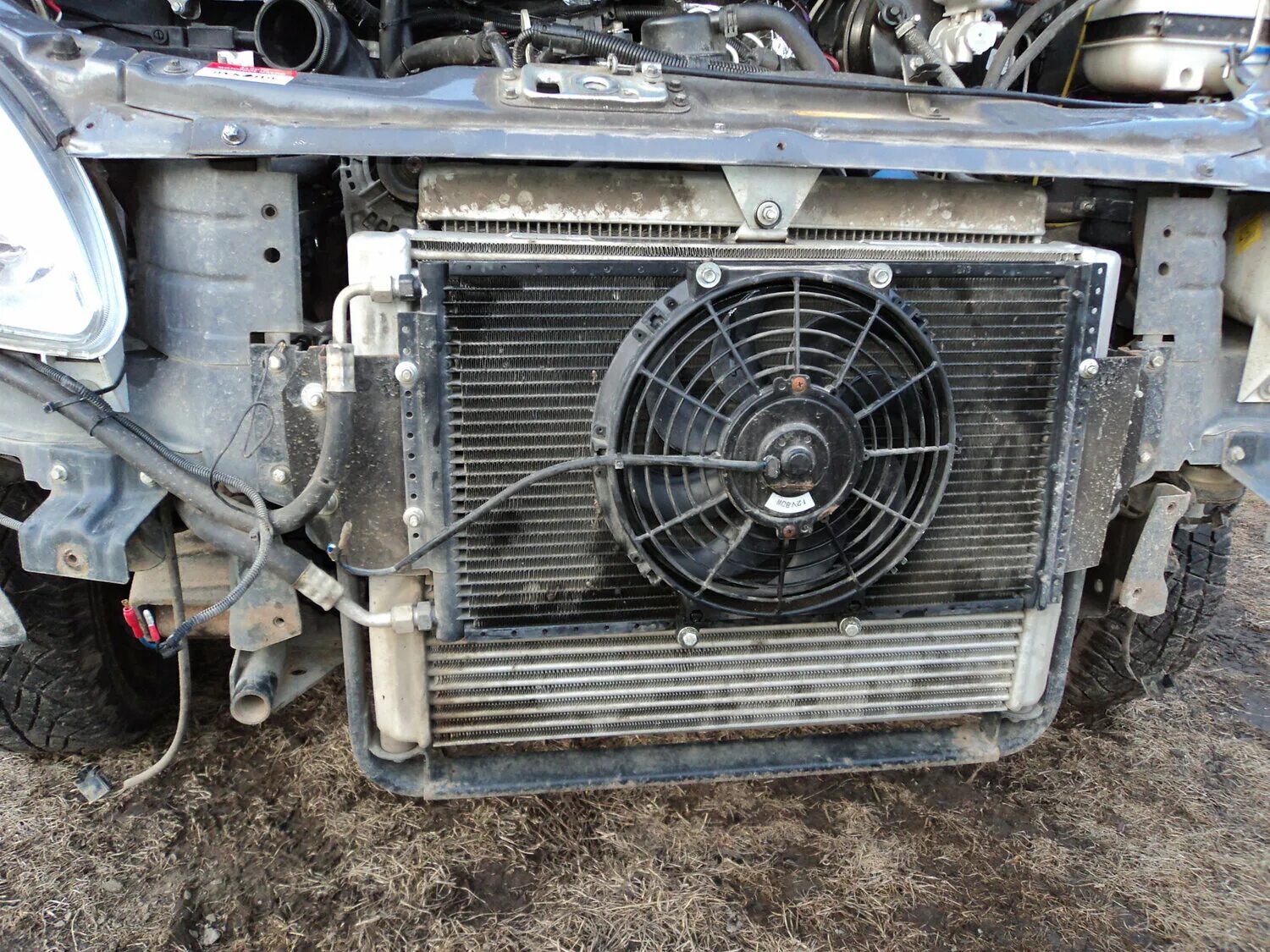 Радиатор соболь 406. Радиатор соболь камминз 2. Радиатор охлаждения cummins 2. 8. 8.