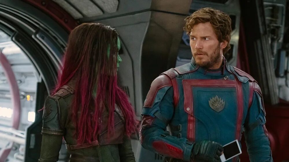 Зои салдана стражи. Guardians of the galaxy 2021 гамора. Гамора марвел 18. Зои салдана гамора. Зои салдана гамора.