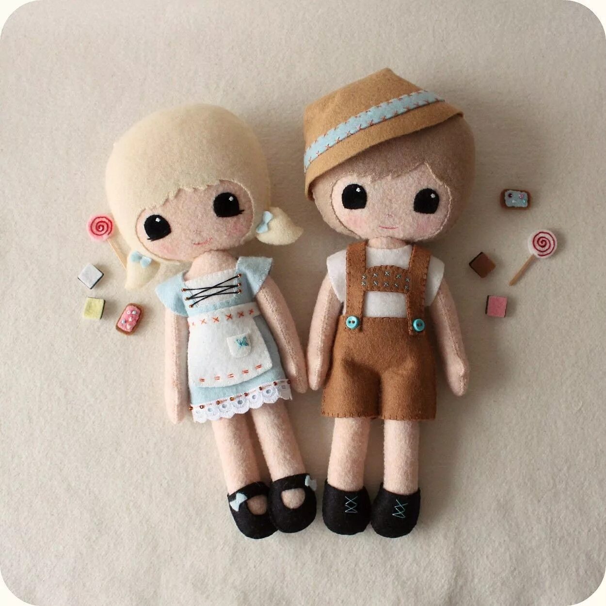 Овощи и фрукты из фетра. Mine felt. Фрукты из фетра. My felt doll shelly down. Куклы варежки.