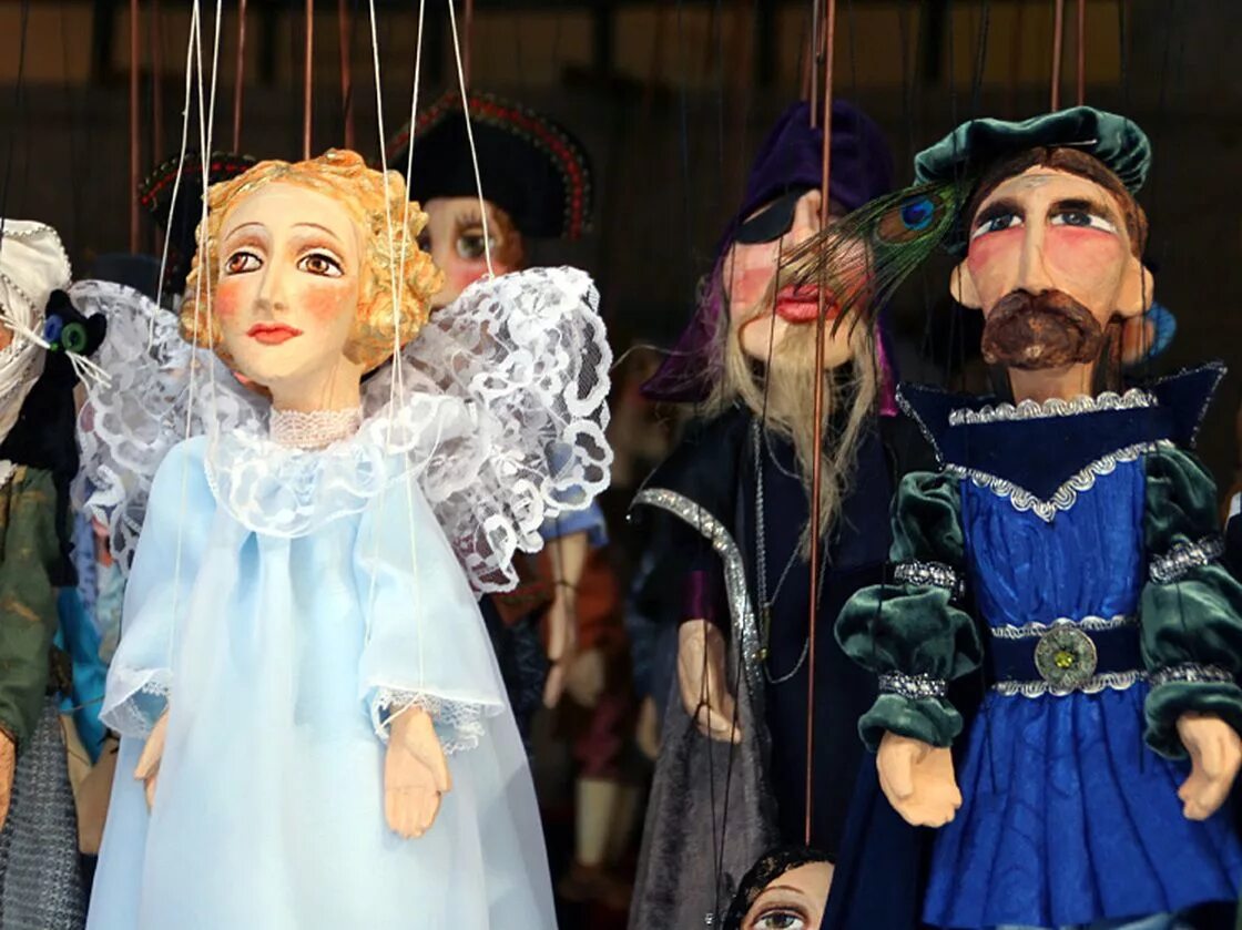 Мир театра кукол. Марионетки Чехия куклы. Куклы-Марионетки Puppet Marionette. Музей марионеток Чехия. Марионетки куклы для кукольного театра.