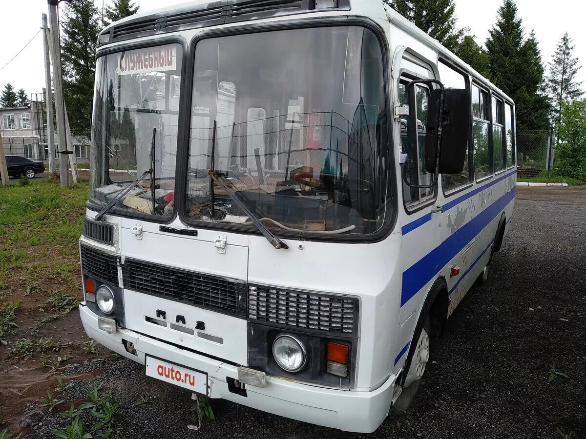 Автобус паз бензин. ПАЗ бензин ГАЗ 3205. ПАЗ 3205. ПАЗ 3205 2002. ПАЗ 3205 белый.