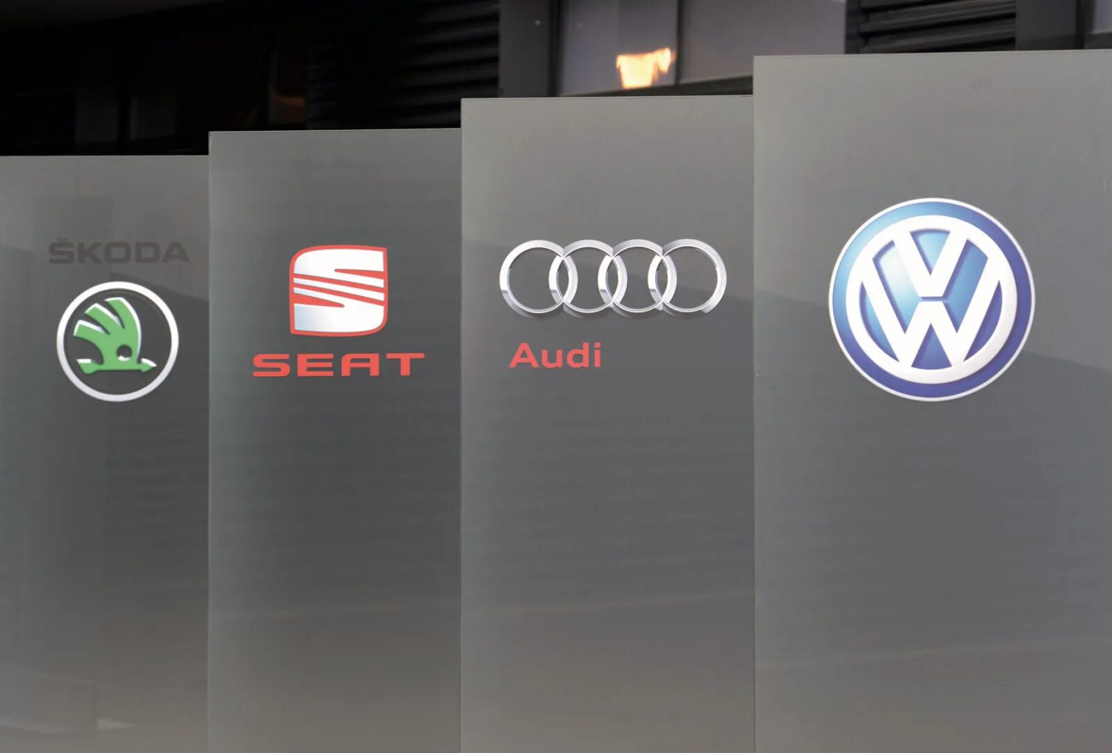 Volkswagen групп. Volkswagen Audi Skoda. Концерн Ауди Фольксваген. Volkswagen концерн бренды. Концерну Volkswagen AG.