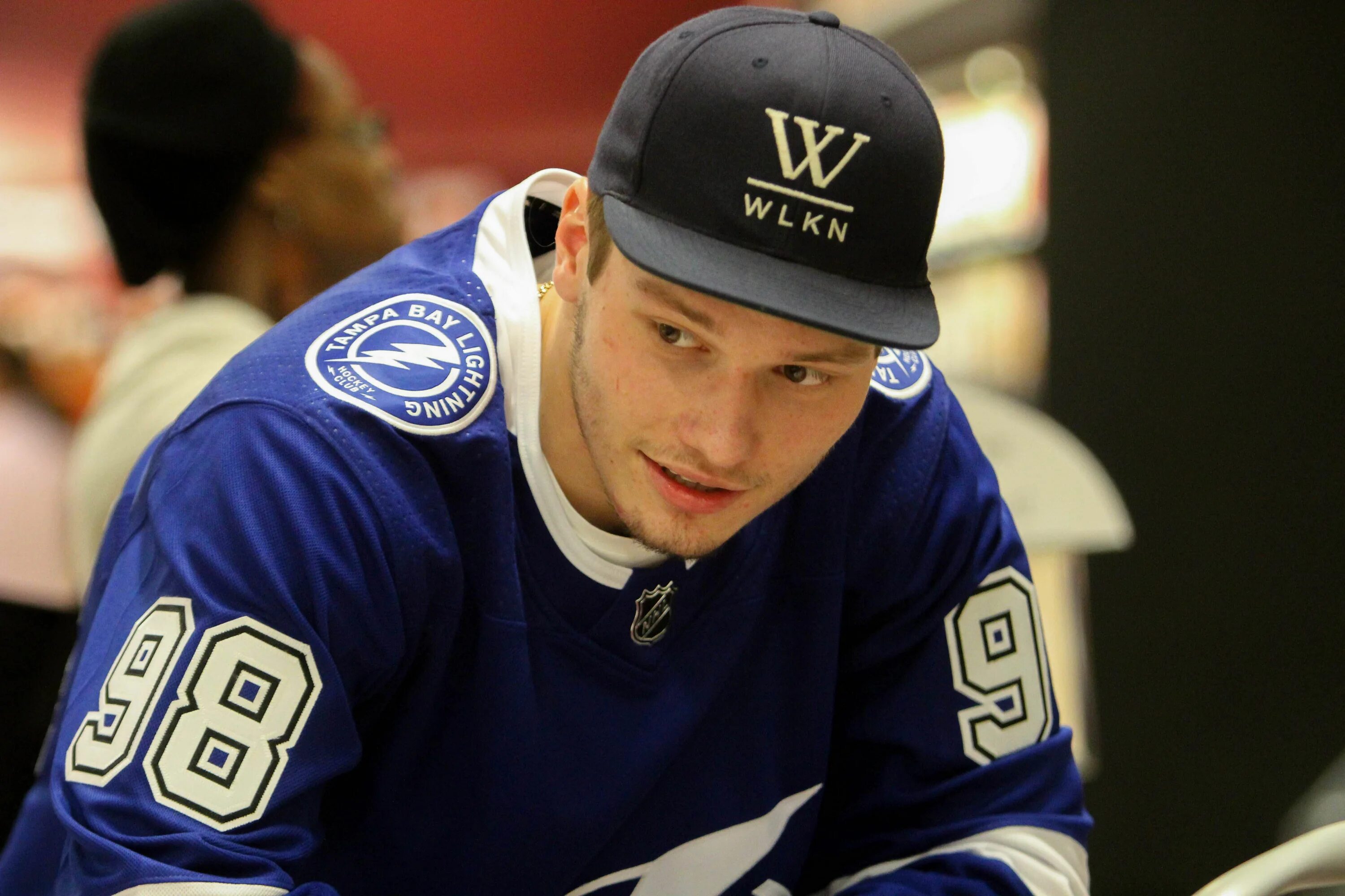 михаила сергачева хоккеист