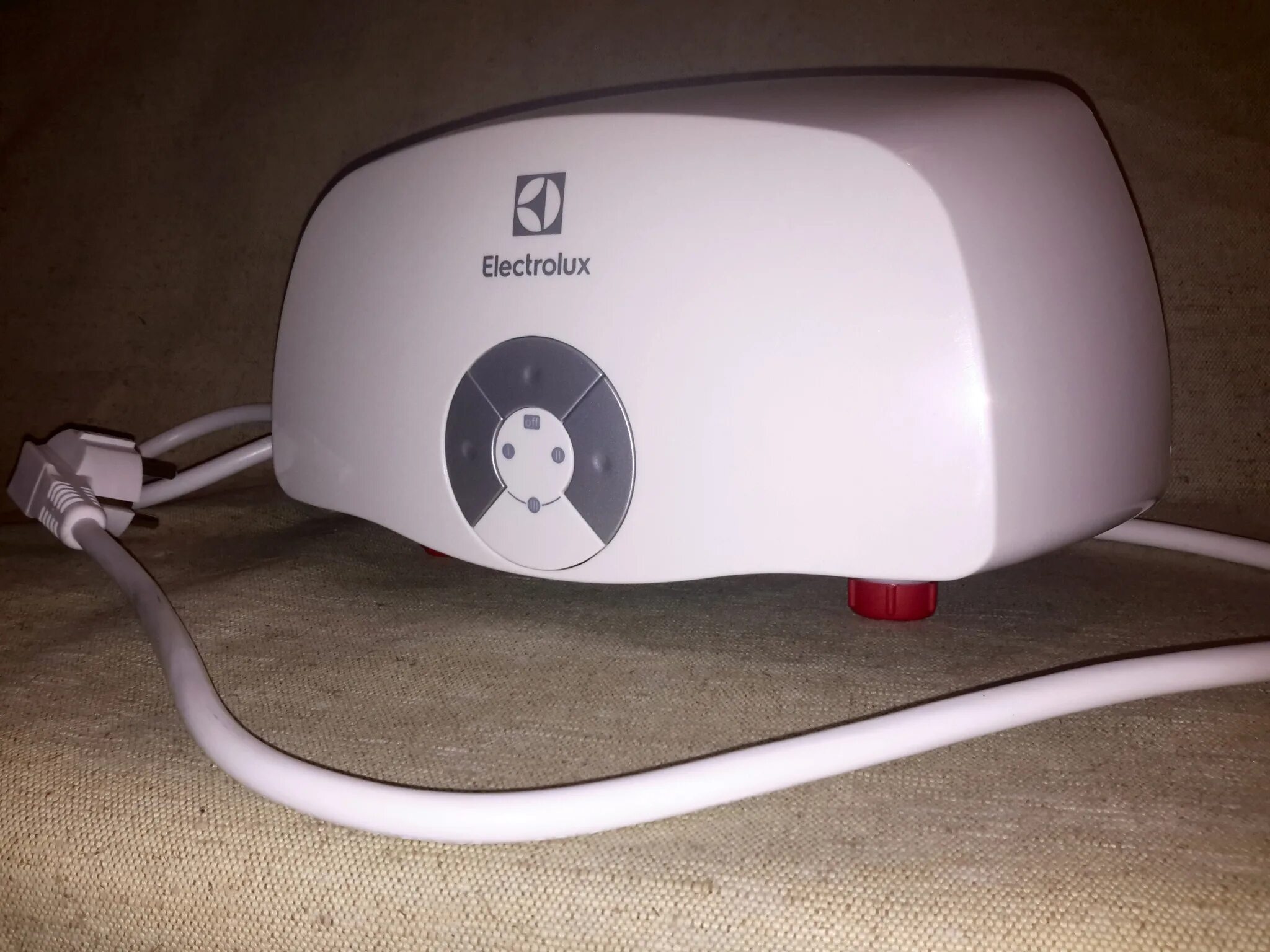 0 s 3. 0 3. Electrolux smartfix 2. Electrolux smartfix 2. Проточный нагреватель smartfix коробка.