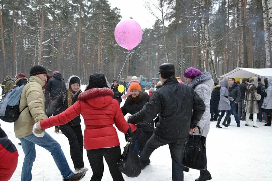 Парк Берендеевка Кострома Масленица. Масленица в Берендеевке Кострома. Парк Берендеевка Шуя. Детский парк Берендеевка Шуя. Во сколько масленица в автозаводском парке