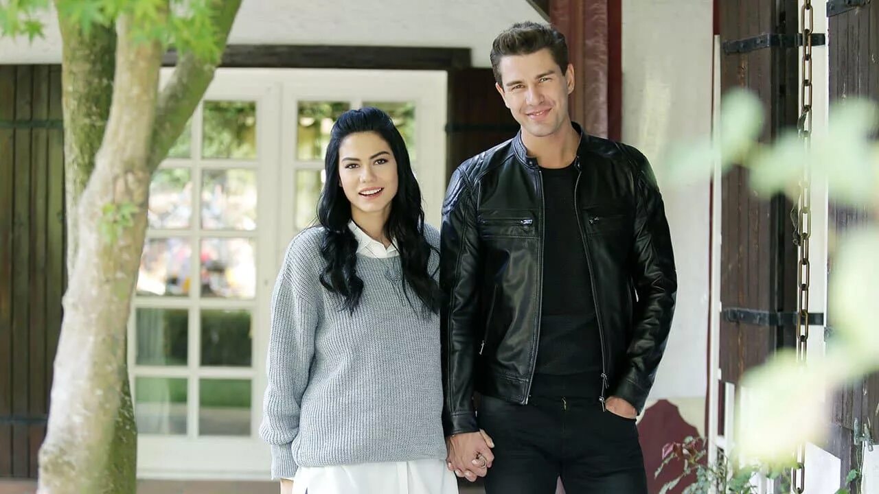 Турецкий фильм 309. Номер 309 турецкий сериал. Экин коч и хазар эргючлю. Айше и керем турецкий сериал. Турецкий сериал 309 это фильм.