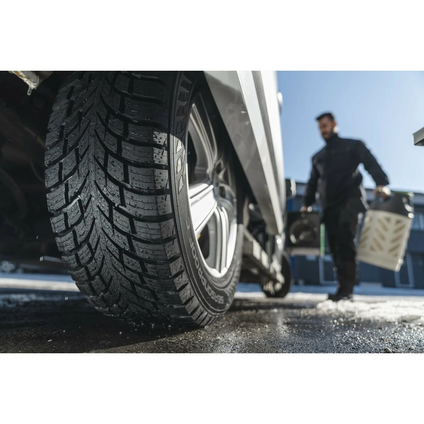 Nokian Tyres. Nokian Tyres Seasonproof c. Нокиан Тайерс шины. Nokian ikon Tyres.