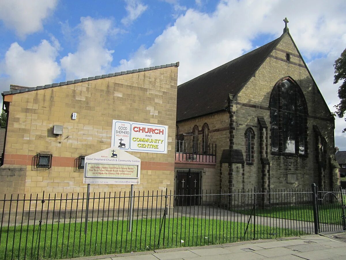 Церковь доброго пастыря. Croxteth. The Church of the good Shepherd Dog. Little Church of the West. Church of the Holy child.