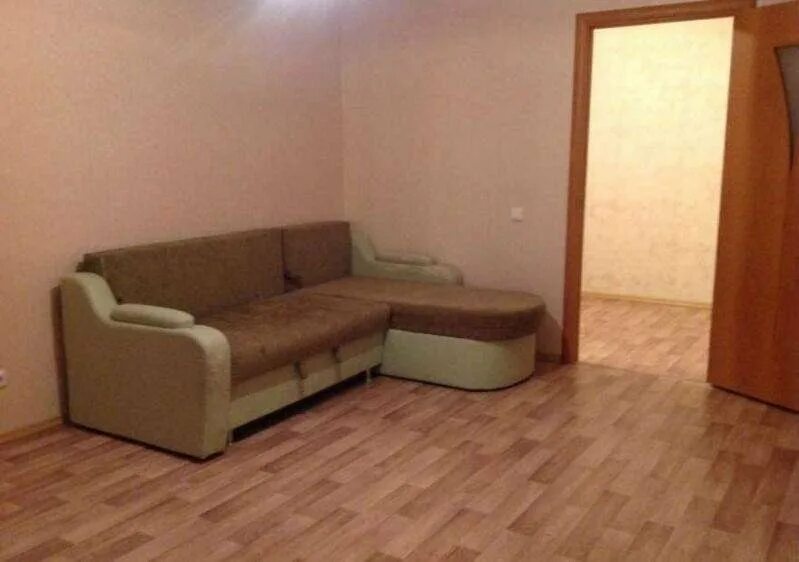 сабурова 65 ижевск. сдается комната ул. квартиры в верхней. на длительный срок без посредников тюмень. квартира под тюменью.