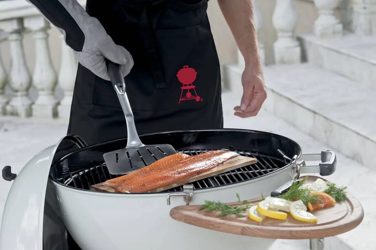 Weber набор для гриля. Лопатка для гриля weber 6673. широкая лопатка для гриля 6673. лопатка для гриля weber. аксессуары для гриля вебер.